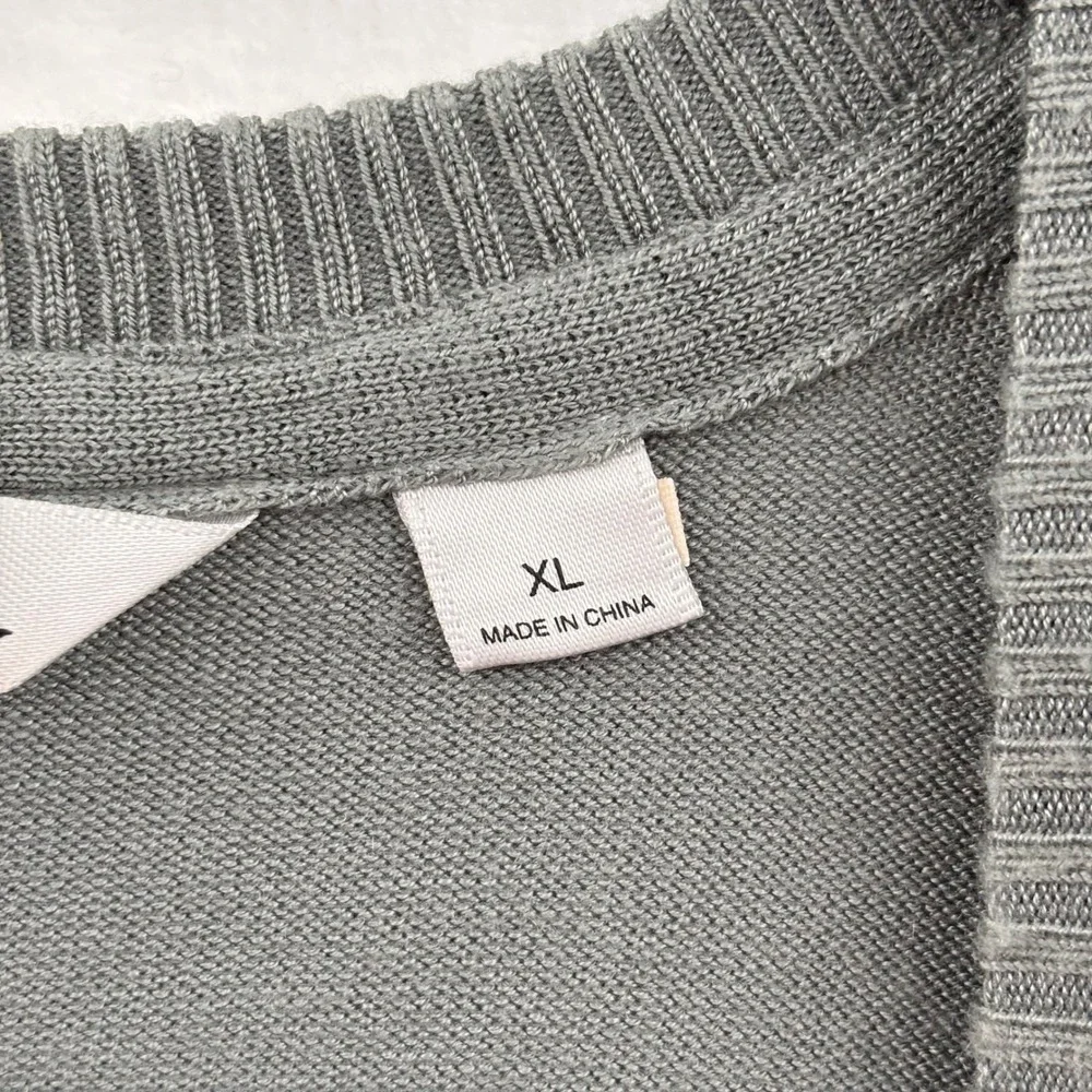 Travis Matthew Pullover‎ Sweater VNeck XL Gray Diamond Pattern